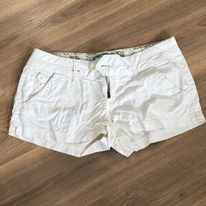 Tyte Jeans Women's White Jean Shorts